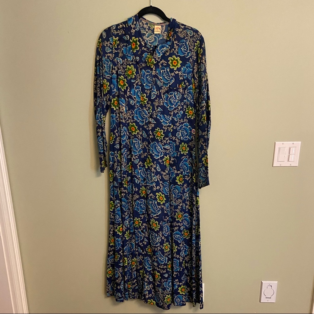 *FLASH SALE* VINTAGE OILILY long sleeve button up maxi dress